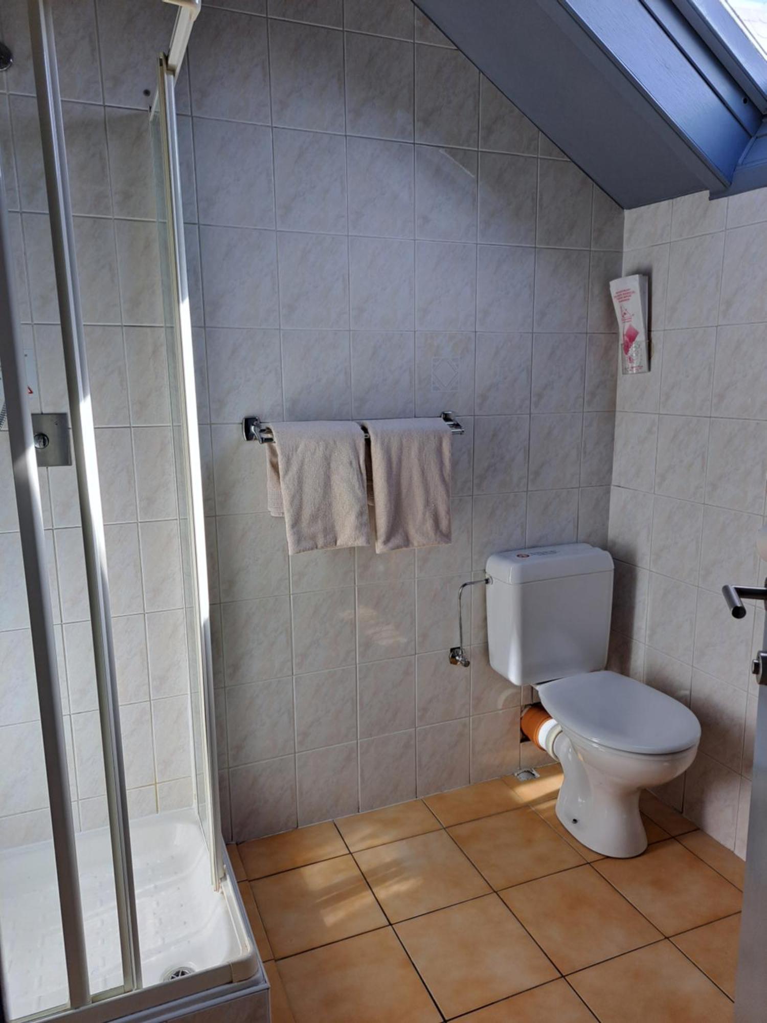 Le New Matinal Hotel La Louviere Ngoại thất bức ảnh